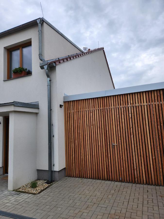 Veritas House Mikulov Exterior foto